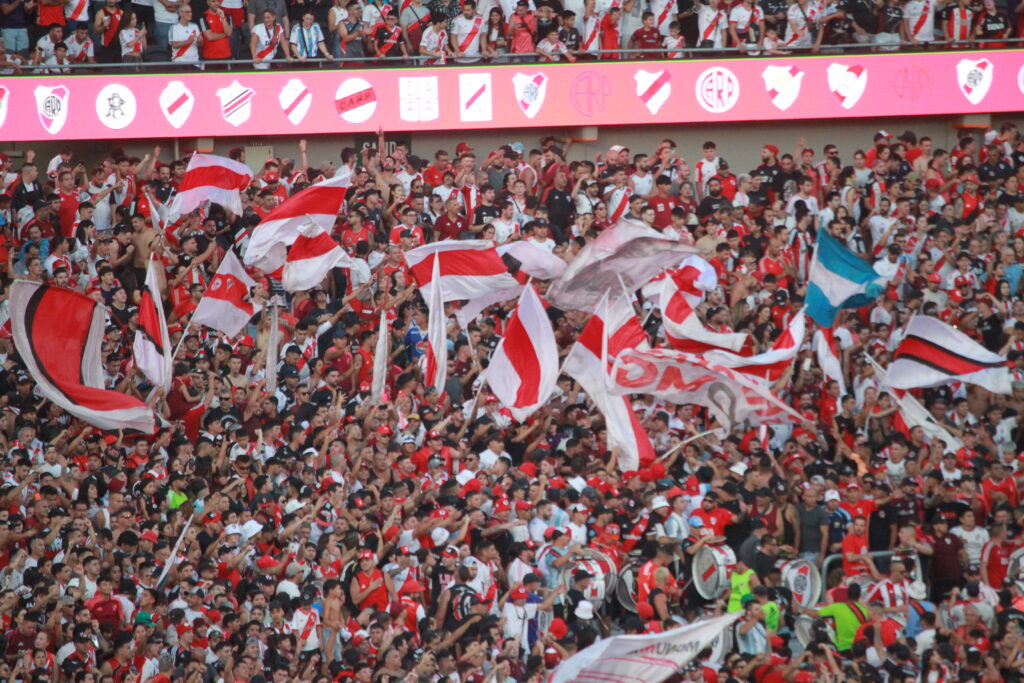 La fiesta de los hinchas de River en el Monumental