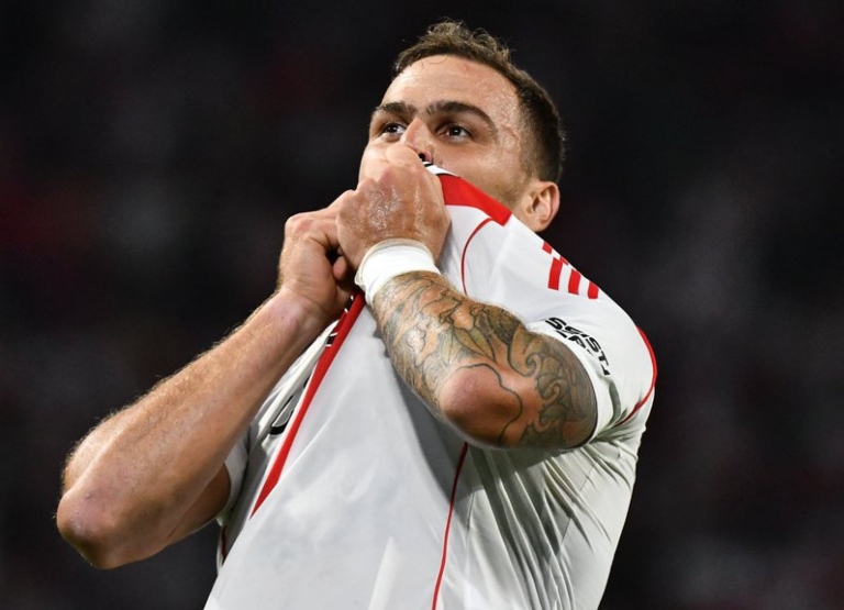 El festejo de González Pírez en el primer gol de River vs Bolívar