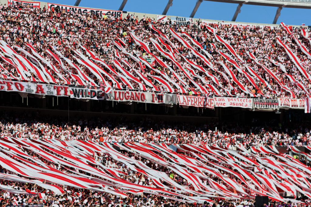 River vs Vélez: el Monumental se viste de fiesta luego del superclásico