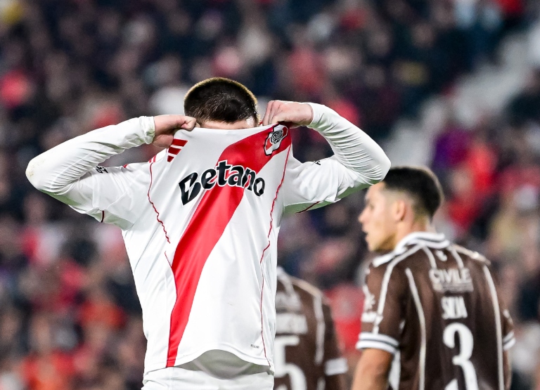 Franco Mastantuono vs Platense