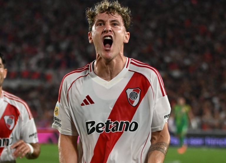 Goles de River: el festejo de Colidio vs Vélez