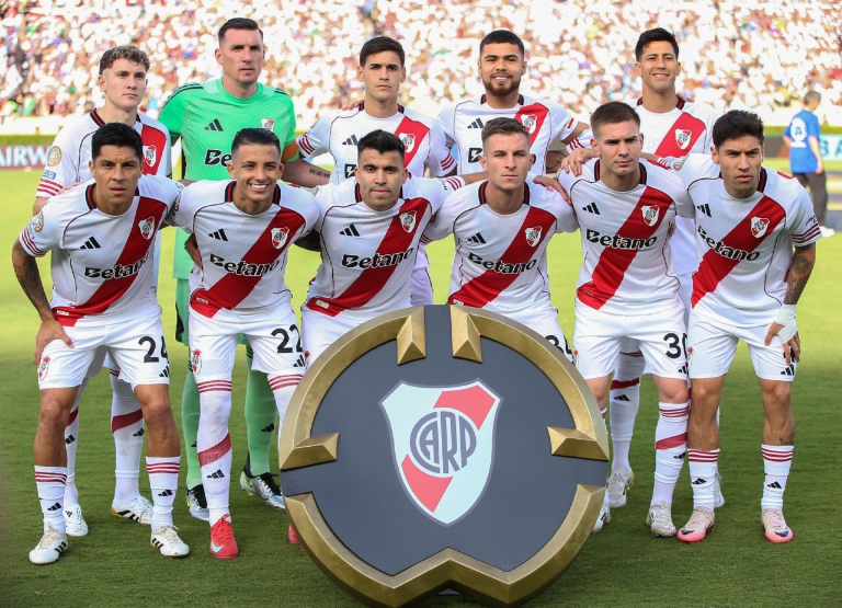 Uno x Uno River vs Monterrey