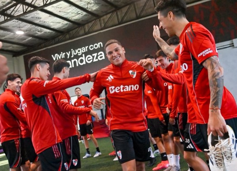 Juanfer - Entrenamiento - River (1)