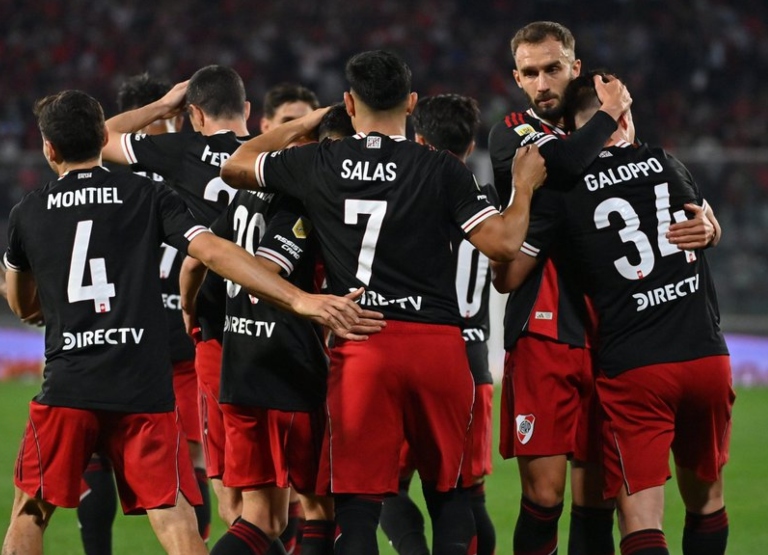 River vs Instituto festejo