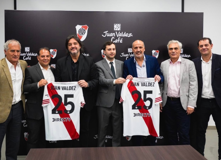 Juan Valdez desembarcó en River