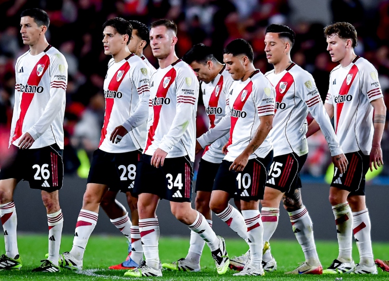 River Uno x Uno vs Libertad