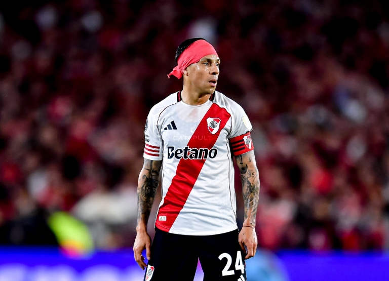 River vs Racing Enzo Pérez