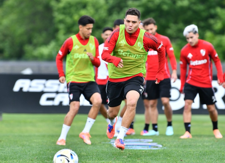 Entrenamiento River Camp