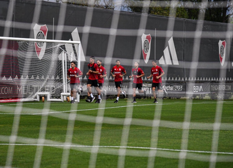 River - entrenamiento - River Camp
