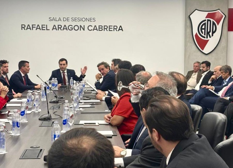 Stefano Di Carlo - Comisión Directiva