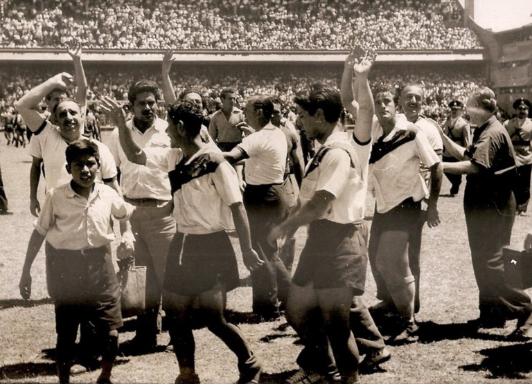 River campeón 1955 superclásico Bombonera