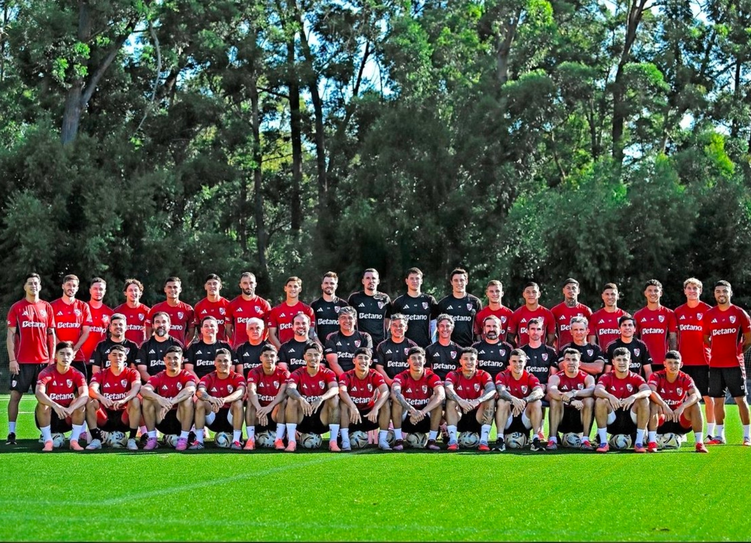 Pretemporada - River - Foto Grupal 2026