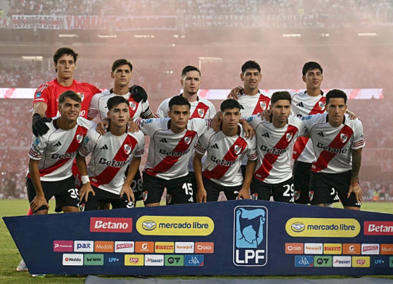 River vs Banfield - Uno x Uno