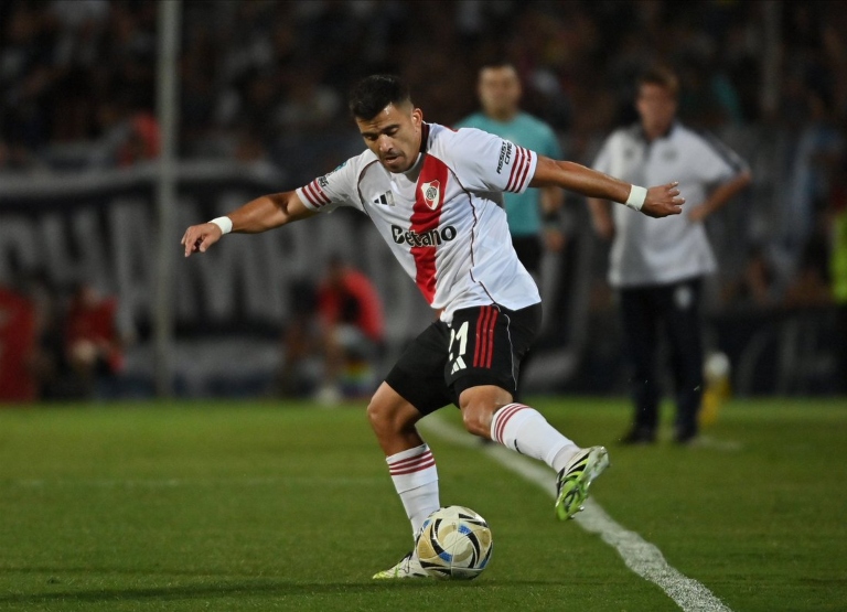 River vs Independiente Rivadavia - Acuña