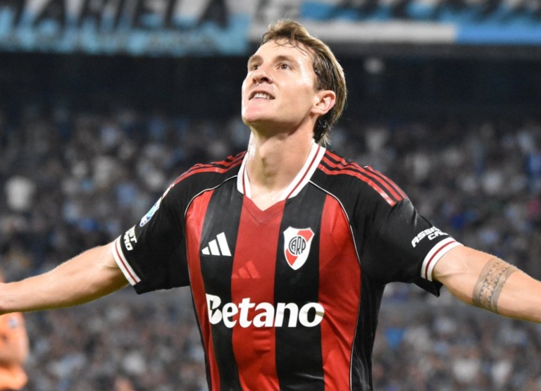 Racing vs River - Facundo Colidio