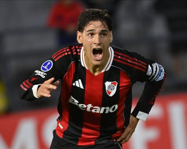 Martínez Quarta - gol - River vs Bragantino