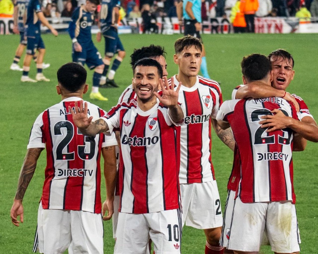 Festejo River Ángel Correa