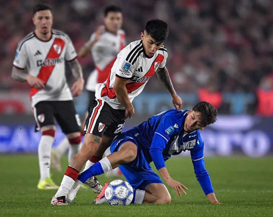 River vs Vélez Almada