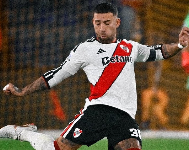 Santa Fe vs River - Nicolás Otamendi