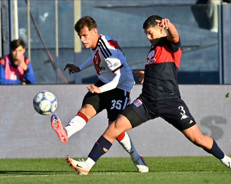 Tigre vs River - Freitas