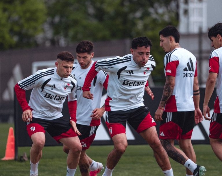 Entrenamiento River convocados hoy